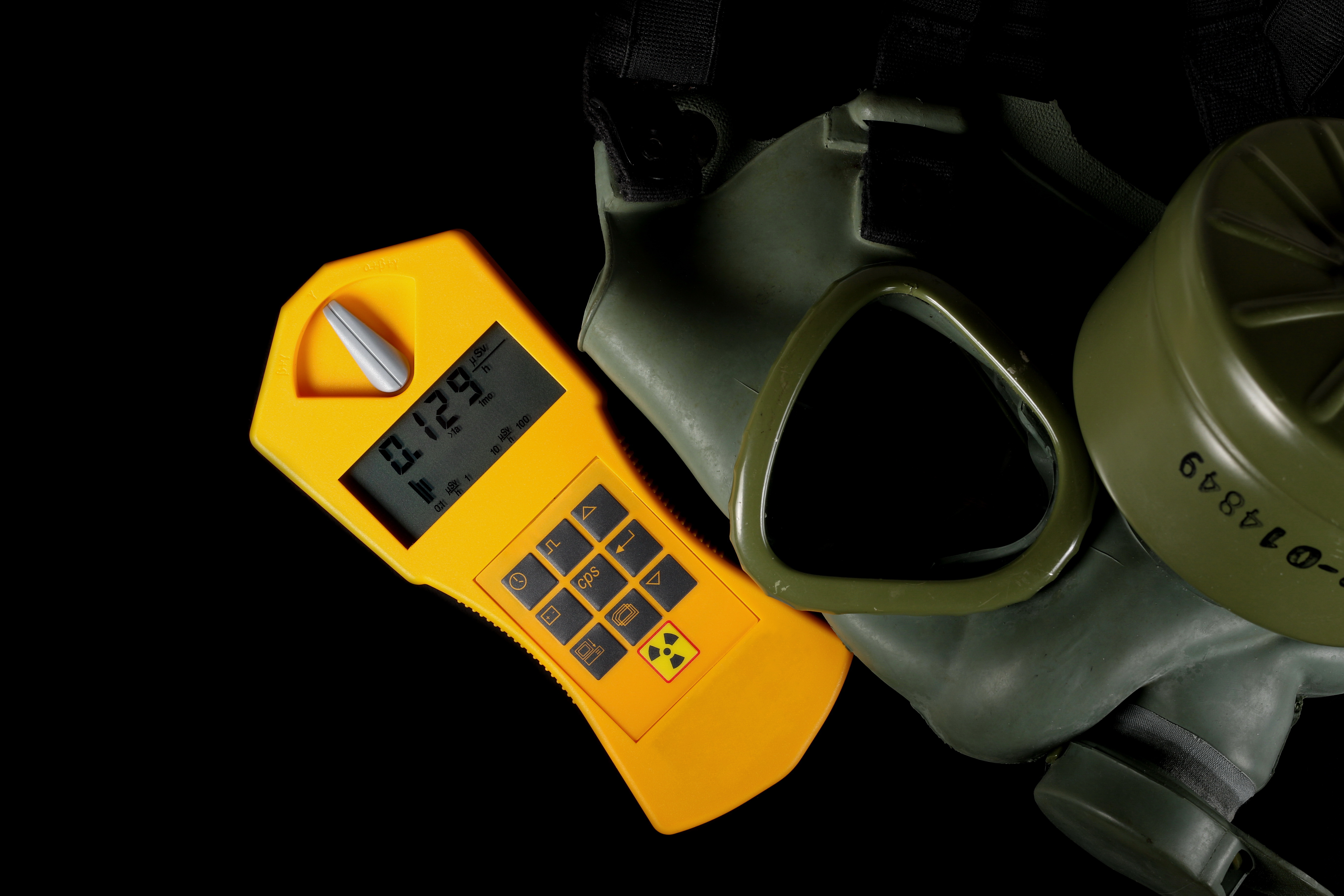Radiation detector with respirator